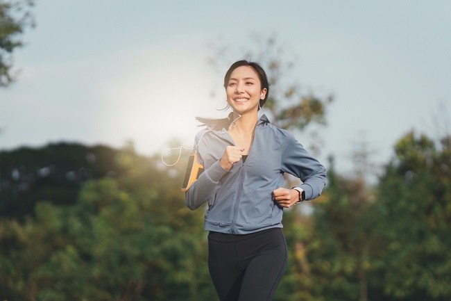 Suka Jogging? Yuk, Ikuti Beberapa Tips Penting Ini - Alodokter