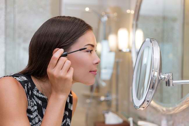 Peralatan Make Up, Inilah Tips Menjaga Kebersihannya - Alodokter