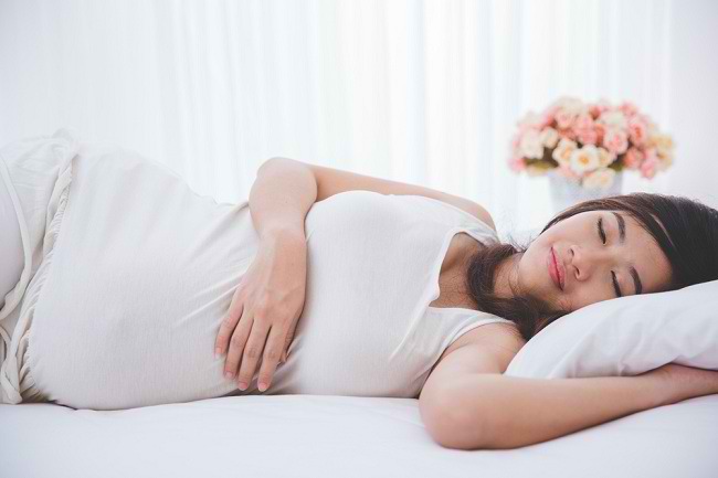 Posisi Tidur Ibu Hamil 9 Bulan Yang Nyaman Alodokter
