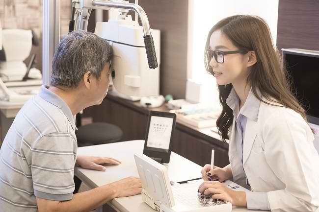 Mengenal Lebih Jauh Peran Dokter Spesialis Mata - Alodokter