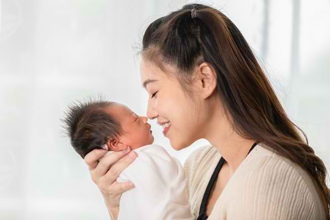 Teknik Mother’s Kiss untuk Mengeluarkan Benda Asing dari Hidung Anak - Alodokter