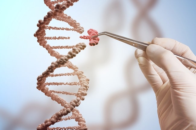 Pengeditan Genom: Potensi CRISPR untuk Terapi pada Penyakit - Alomedika