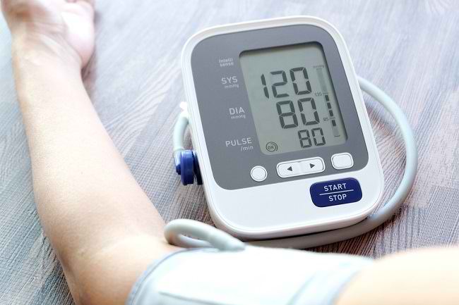 5 Tips Membeli Tensimeter Digital untuk di Rumah - Alodokter