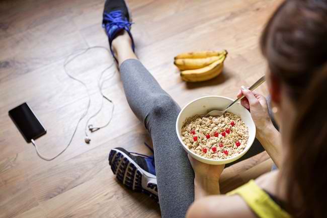 Ini Fakta Mengenai Keamanan Olahraga setelah Makan - Alodokter