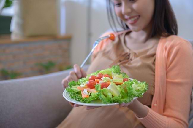 Nutrisi Penting Ibu Hamil dan Jenis Makanan yang Dianjurkan - Alodokter