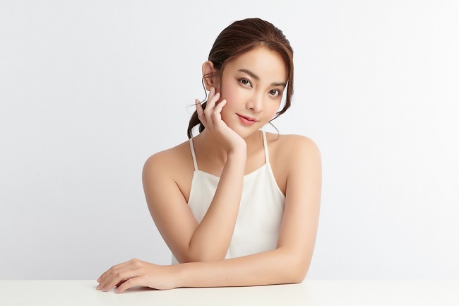 Kenali Ciri-Ciri Kulit Sensitif Beserta Perawatannya - Alodokter