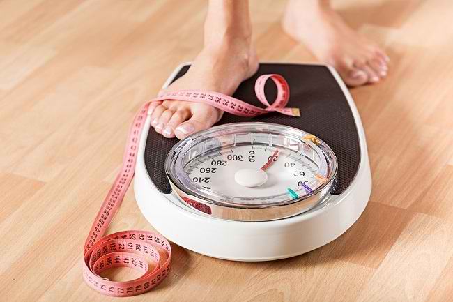 How to Calculate a Woman's Ideal Weight and Steps to Get It