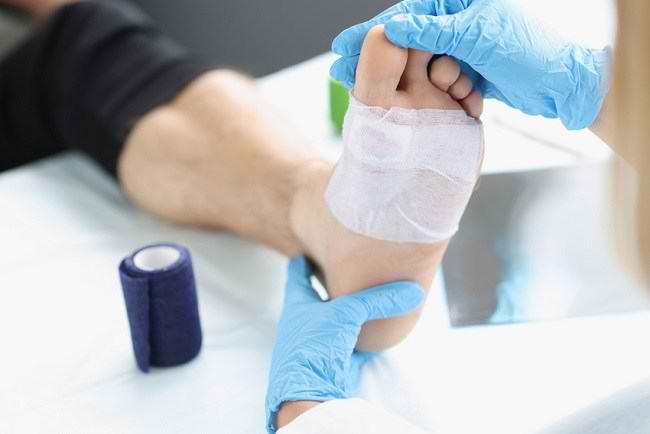 Cara Perawatan Kaki Penderita Diabetes Yang Benar Alodokter