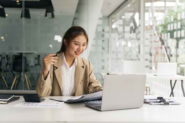 5 Tips Menjaga Produktivitas Kerja di Kantor - Alodokter