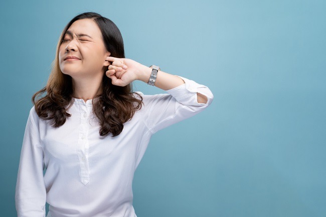 9 Effective Ways to Overcome Binding Ears