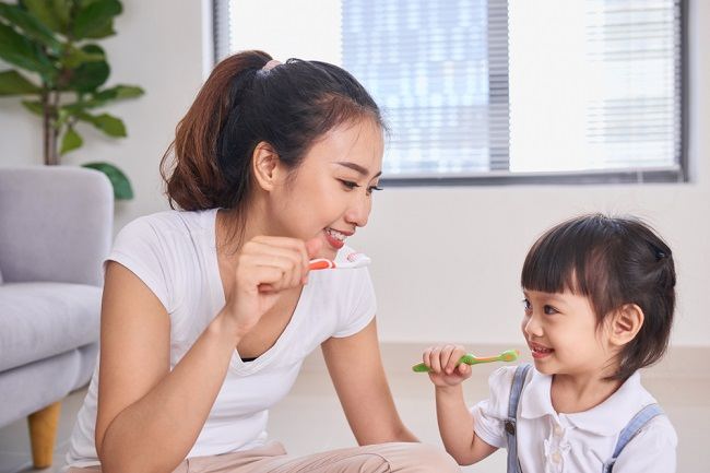 Cara Mencegah Gigi Berlubang pada Anak dengan Tepat - Alodokter