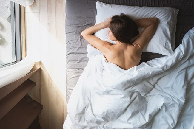 7 Alasan Kenapa Bunda Sebaiknya Melepas Bra Saat Tidur