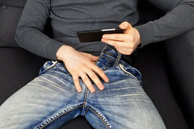 Efek Samping Masturbasi yang Penting untuk Diketahui - Alodokter