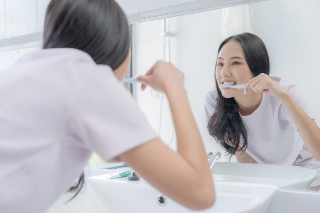 Sikat Gigi Setelah Makan, Apakah Boleh? - Alodokter