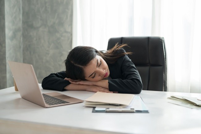 apakah boleh tidur sebelum jam 12 siang