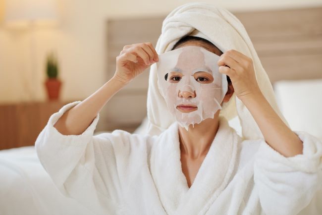 foto manfaat sheet mask untuk kulit