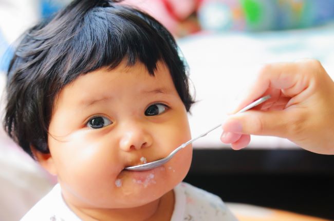 10 Makanan Penambah Berat Badan Bayi 6–12 Bulan yang Enak dan Menyehatkan - Alodokter