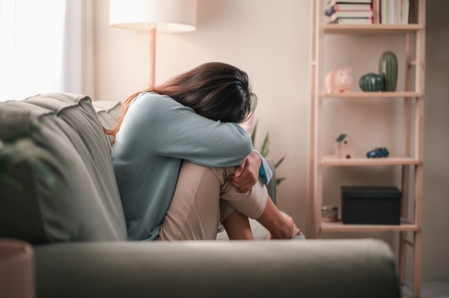 Self Harm: Ciri-Ciri, Penyebab, dan Cara Menghentikan Perilaku Ini - Alodokter