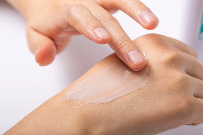 Tranexamic Acid untuk Kulit, Kenali Manfaat dan Cara Menggunakannya - Alodokter