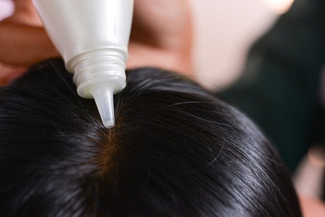 7 Toner Rambut Rontok yang Tersedia di Apotek - Alodokter