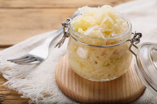 Sauerkraut, Ketahui Nutrisi, Manfaat, dan Cara Membuatnya - Alodokter