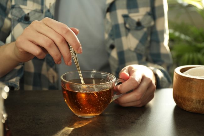 Teh Manis, Minuman Penyegar dengan Segudang Manfaat - Alodokter