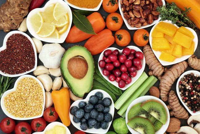 ไฟโตนิวเทรียนท์ (Phytonutrients) สารอาหารจากพืชพรรณที่ดีต่อสุขภาพ - พบแพทย์