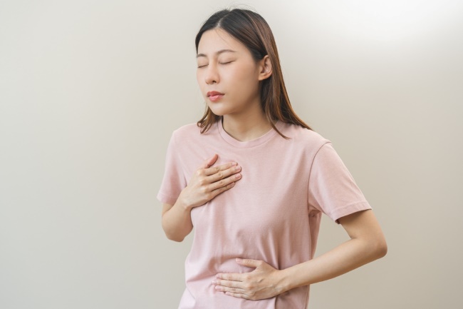 10 Cara Mengobati Asam Lambung Naik yang Efektif - Alodokter