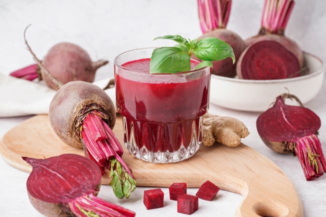Jus Buah Bit, Ini Manfaat dan Cara Tepat Membuatnya - Alodokter