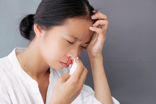 8 Penyebab Mimisan Tiba-tiba yang Penting untuk Diketahui - Alodokter