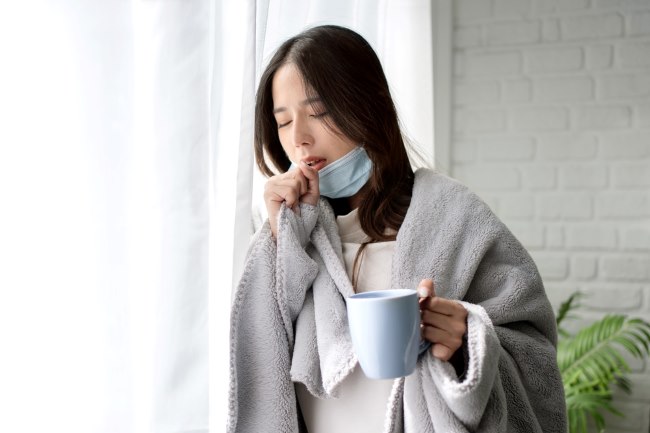 10 Obat Flu dan Batuk Dewasa yang Paling Ampuh Redakan Gejala - Alodokter