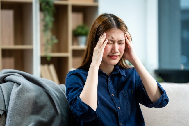 Fingers are stiff and painful when bent. Know the causes and how to overcome them