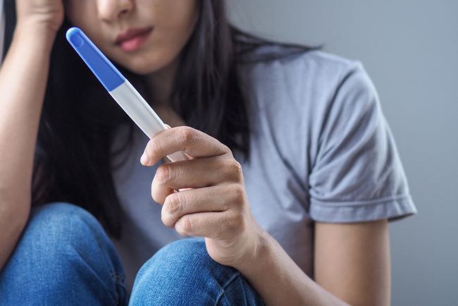 Apakah Wanita Bisa Hamil Tanpa Hubungan Badan? Ini Faktanya - Alodokter