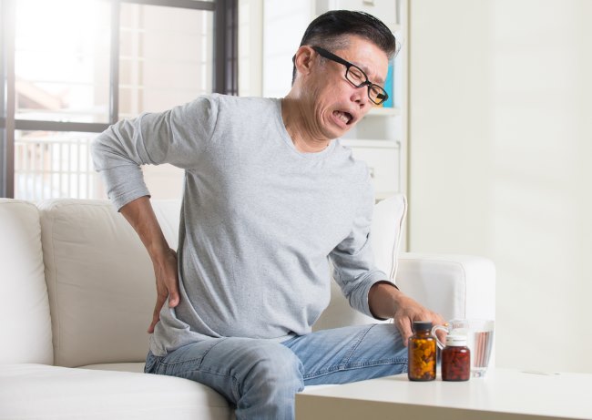 10 Obat Sakit Pinggang Belakang yang Ampuh Redakan Gejala - Alodokter
