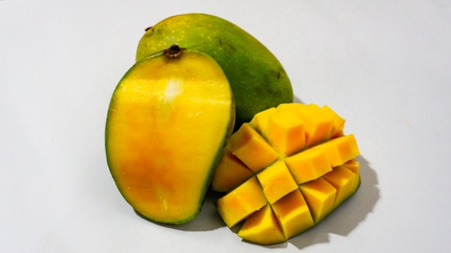 Mangga Indramayu, Inilah Nutrisi dan Manfaatnya bagi Kesehatan - Alodokter
