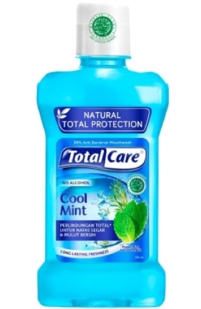 5 Obat Kumur Antiseptik yang Efektif Menjaga Kebersihan Mulut - Alodokter