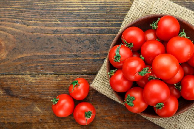 10 Manfaat Tomat untuk Wanita, Bukan Cuma Bikin Kulit Cerah! - Alodokter