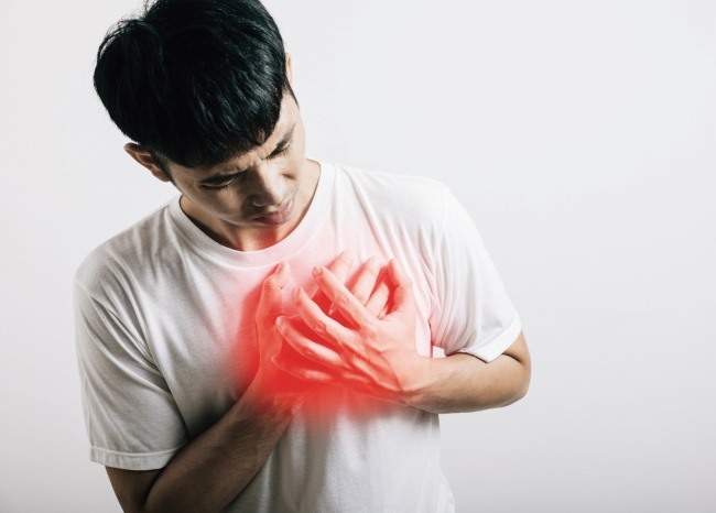 Tulang Dada Sakit, Inilah Penyebab dan Penanganannya - Alodokter