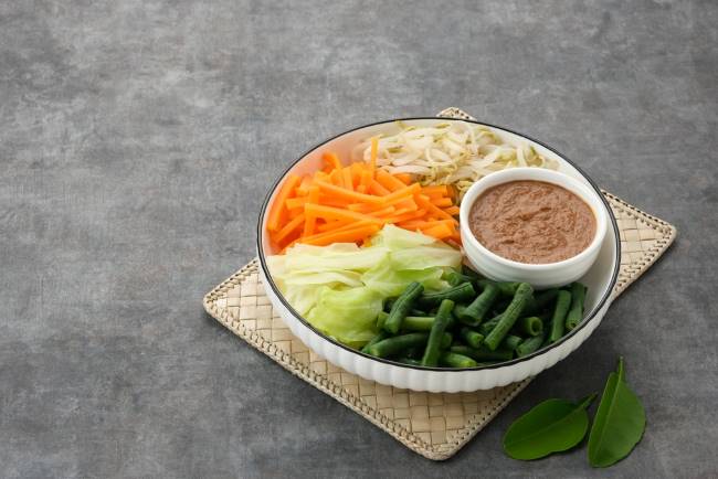 7 Manfaat Pecel Sayur untuk Kesehatan - Alodokter