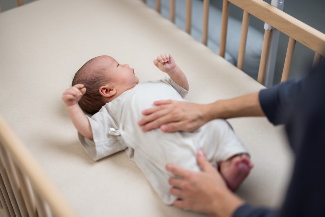 Apa Penyebab Perut Bayi Buncit? Ini yang Perlu Bunda Tahu - Alodokter