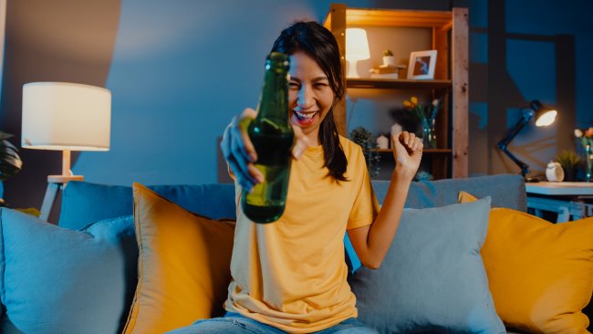 Manfaat Minum Bir Saat Menstruasi, Memangnya Ada? - Alodokter