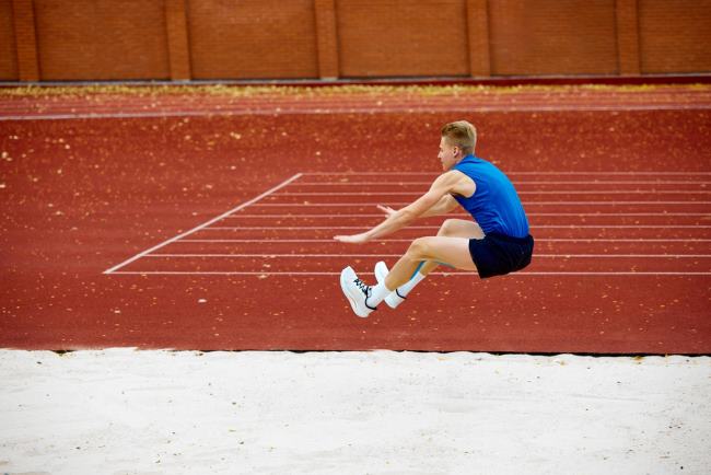 Lompat Jangkit, Ketahui Teknik, Manfaat, dan Tip Melakukannya - Alodokter