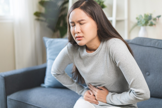 Sakit Perut dan Mual, Inilah Penyebab dan Penanganannya - Alodokter