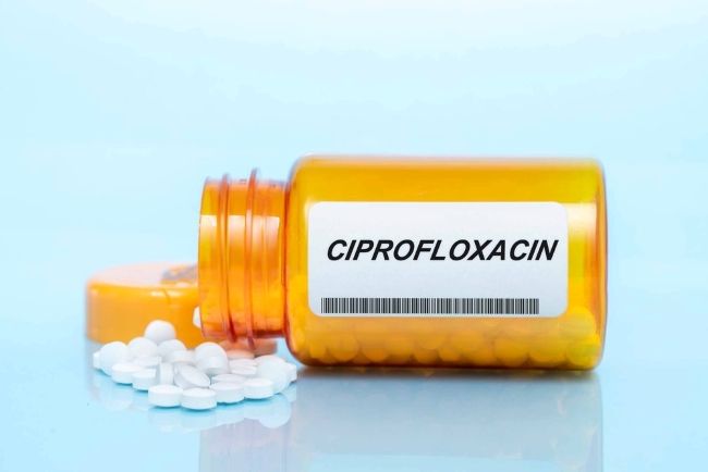 ciprofloxacin