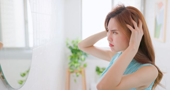 6 Obat Gatal Kulit Kepala di Apotik yang Ampuh - Alodokter