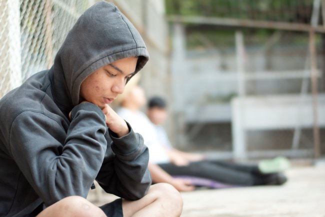 Kenakalan Remaja, Kenali Penyebab, Dampak, dan Cara Menghadapinya - Alodokter