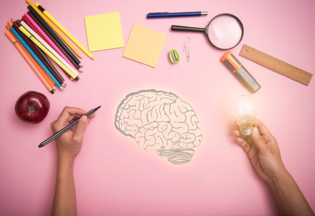 Fungsi Otak Kanan dan Cara Melatihnya - Alodokter