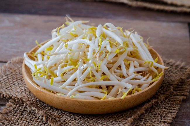 7 Manfaat Kecambah dan Cara Aman Mengonsumsinya - Alodokter