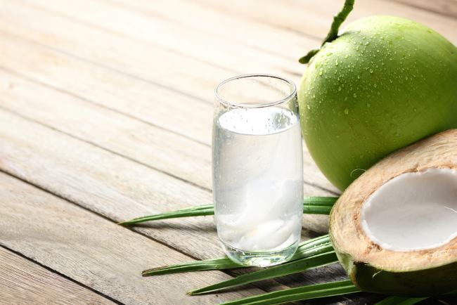 Cara Menghancurkan Batu Empedu dengan Air Kelapa, Ini Faktanya - Alodokter