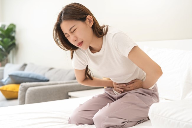 Perut Panas setelah Makan Pedas, Kenali Penyebab dan Tips Mengatasinya - Alodokter